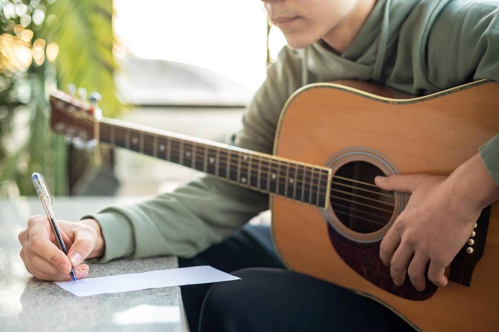 zurdo tocar guitarra