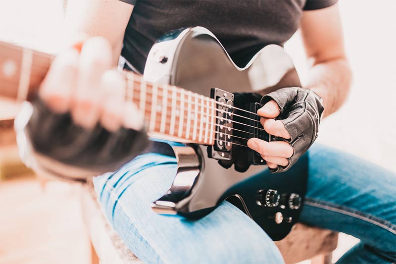 elegir una guitarra adecuada